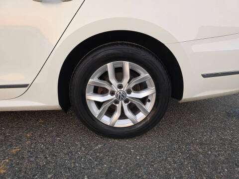 2016 Volkswagen Passat 1.8T S