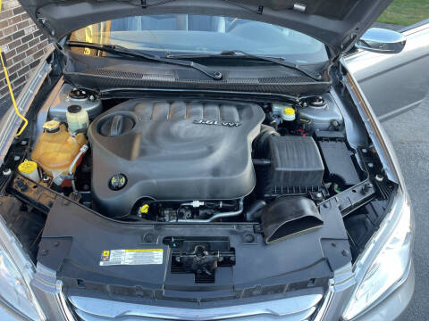 2013 Chrysler 200 Limited