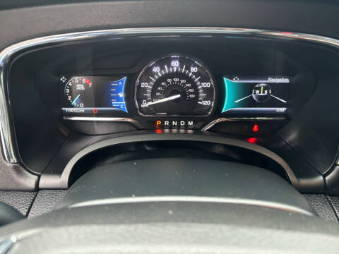 2016 Lincoln Navigator Select