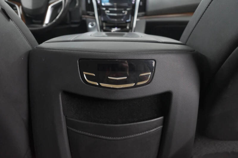 2019 Cadillac Escalade ESV Luxury