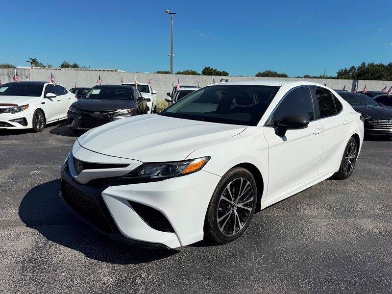 2019 Toyota Camry SE