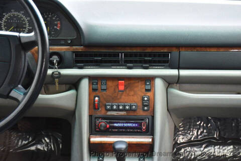 1991 Mercedes-Benz 560-Class 560 SEL