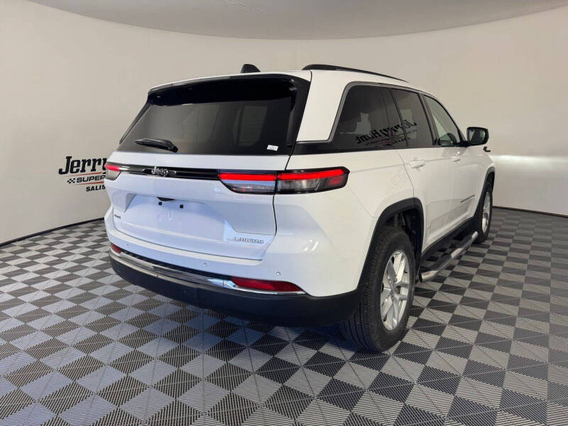 2023 Jeep Grand Cherokee Laredo