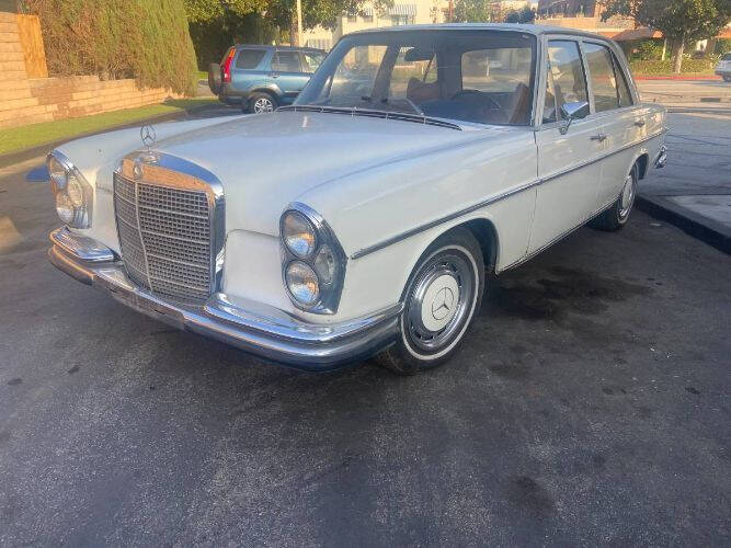 1970 Mercedes-Benz 280-Class