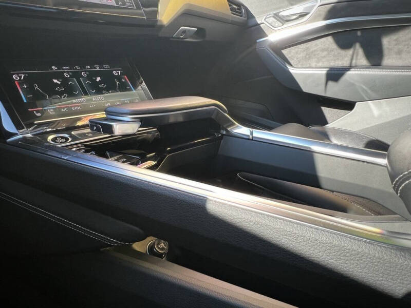 2021 Audi e-tron Sportback quattro Prestige