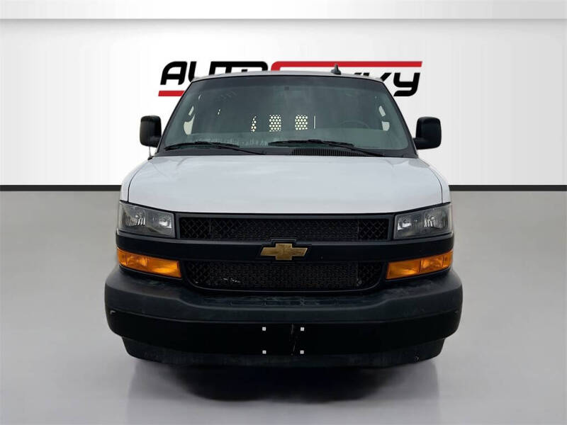 2024 Chevrolet Express 2500