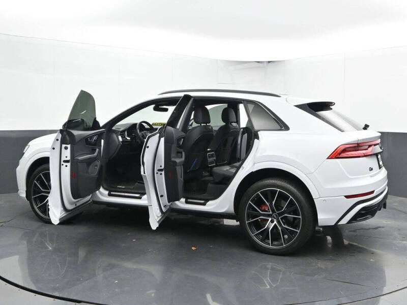 2022 Audi Q8 quattro Premium Plus 55 TFSI