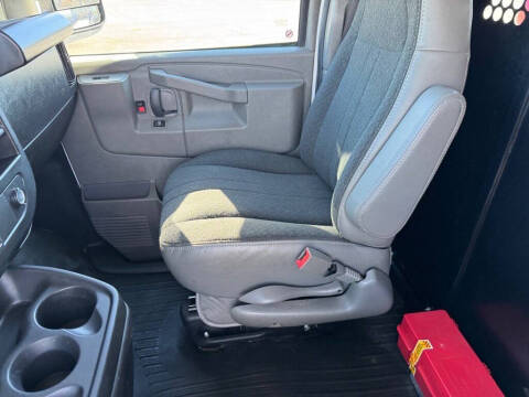 2023 Chevrolet Express 2500