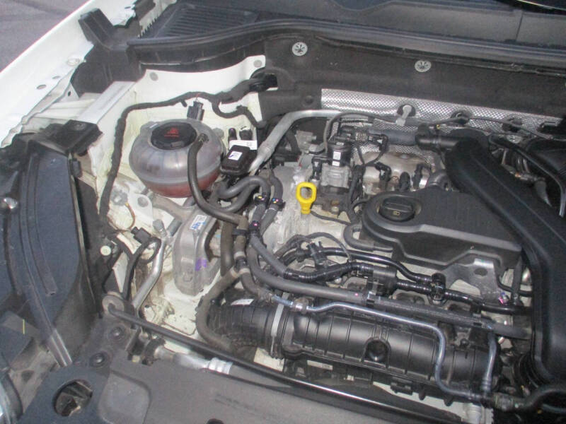 2023 Volkswagen Taos SE 4Motion