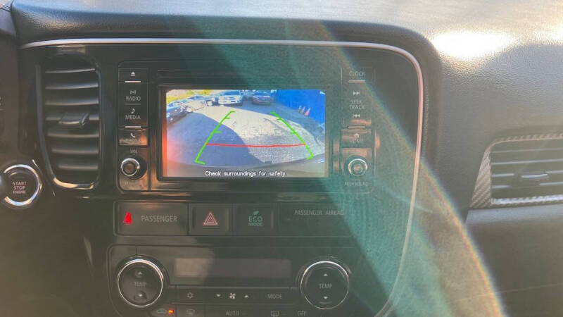 2016 Mitsubishi Outlander SE