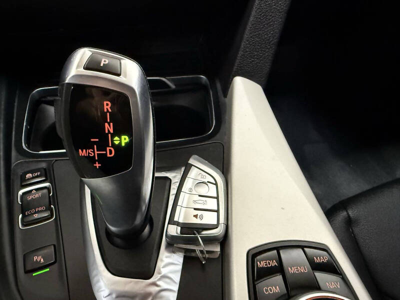 2017 BMW 3 Series 320i