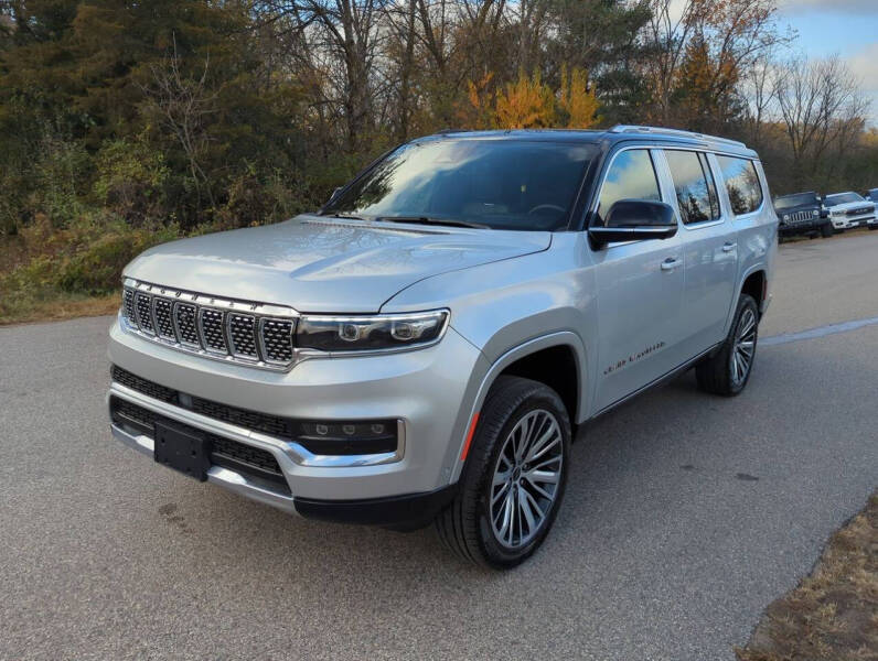 2024 Jeep Grand Wagoneer L Series III's photo