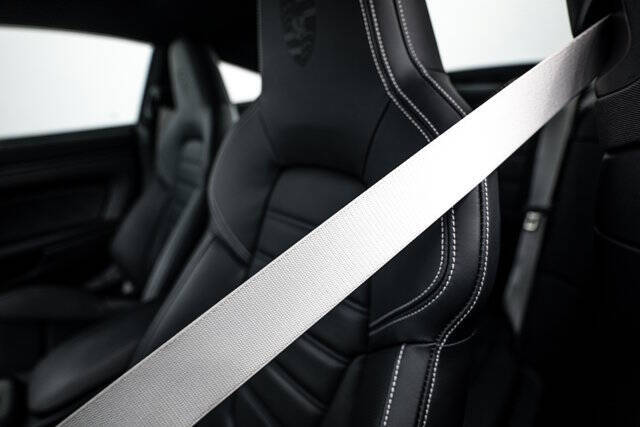 2024 Porsche 911 Carrera 4 GTS