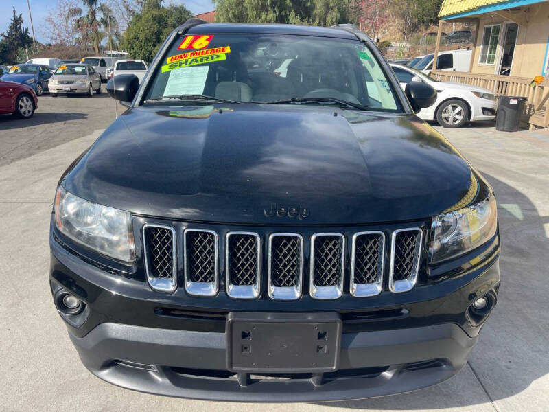 2016 Jeep Compass Sport photo 2