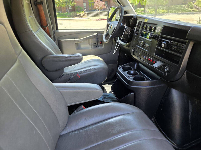 2016 Chevrolet Express 2500