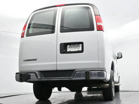 2022 Chevrolet Express 2500