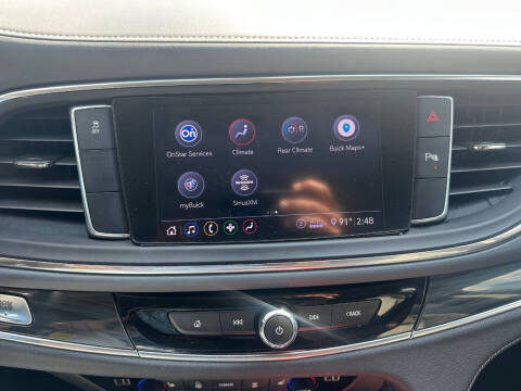 2020 Buick Enclave Essence