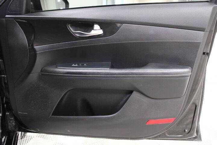 2021 Kia Forte GT Line