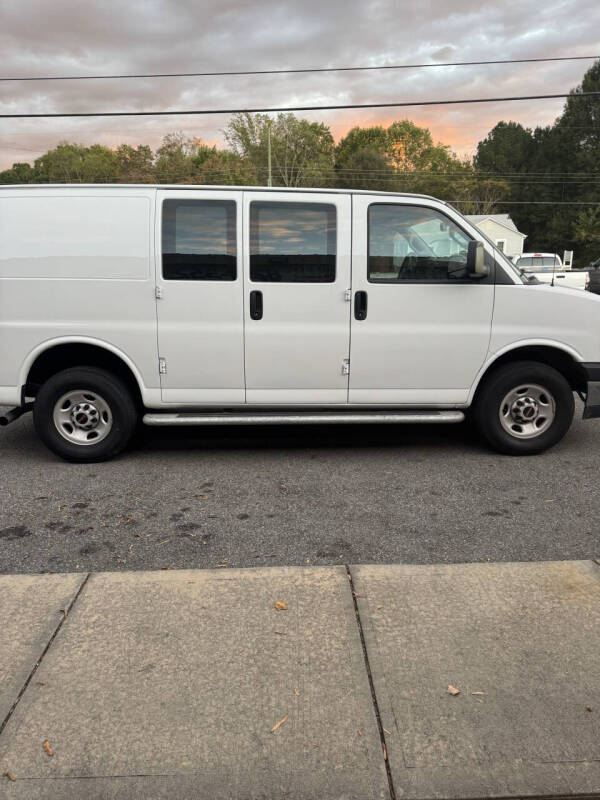 2024 GMC Savana 2500