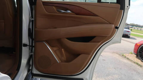 2017 Cadillac Escalade Platinum