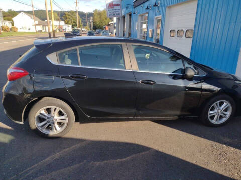 2017 Chevrolet Cruze LT Auto