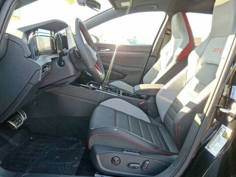 2026 Volkswagen Golf GTI SE