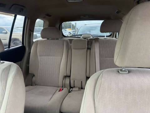 2011 Toyota Highlander SE