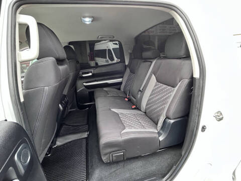 2020 Toyota Tundra SR5