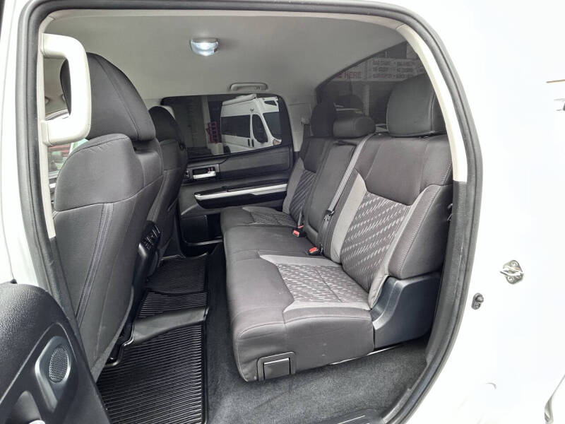 2020 Toyota Tundra SR5