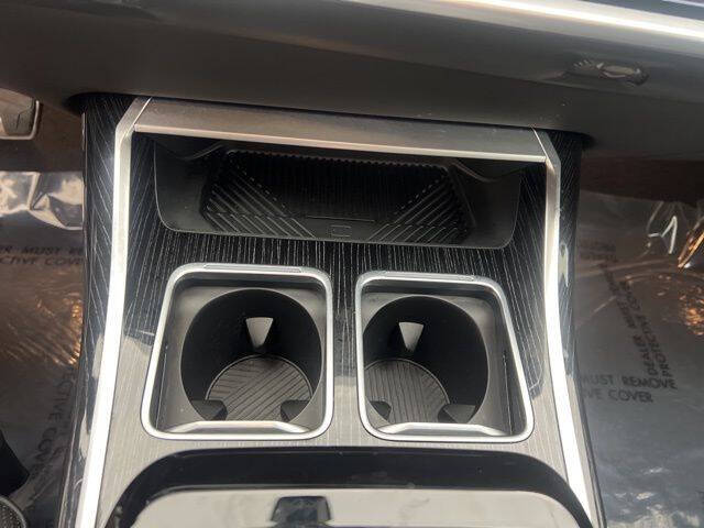 2025 BMW 7 Series 740i xDrive