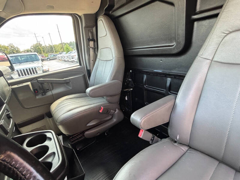 2020 Chevrolet Express 2500