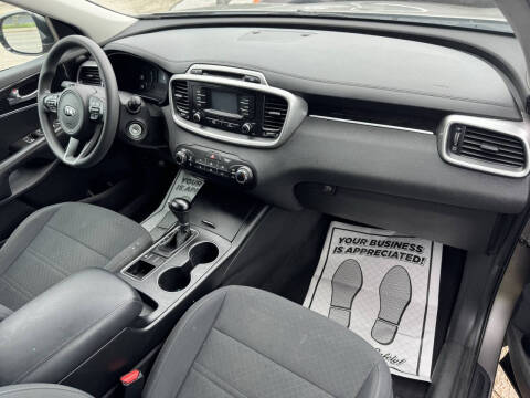 2018 Kia Sorento LX