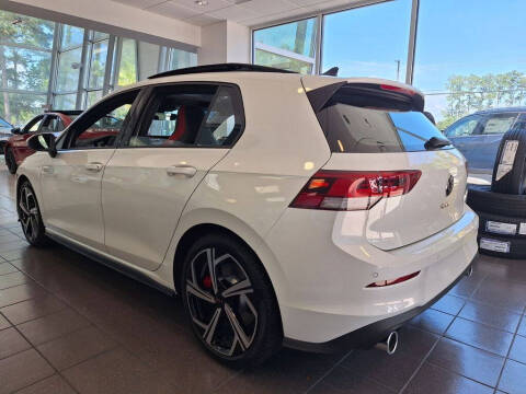 2026 Volkswagen Golf GTI SE