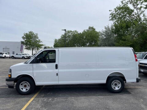 2025 Chevrolet Express 3500