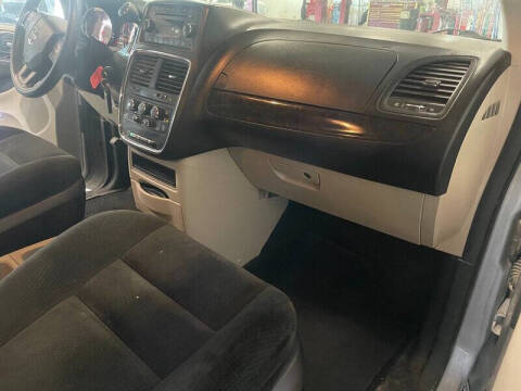 2015 Dodge Grand Caravan American Value Package