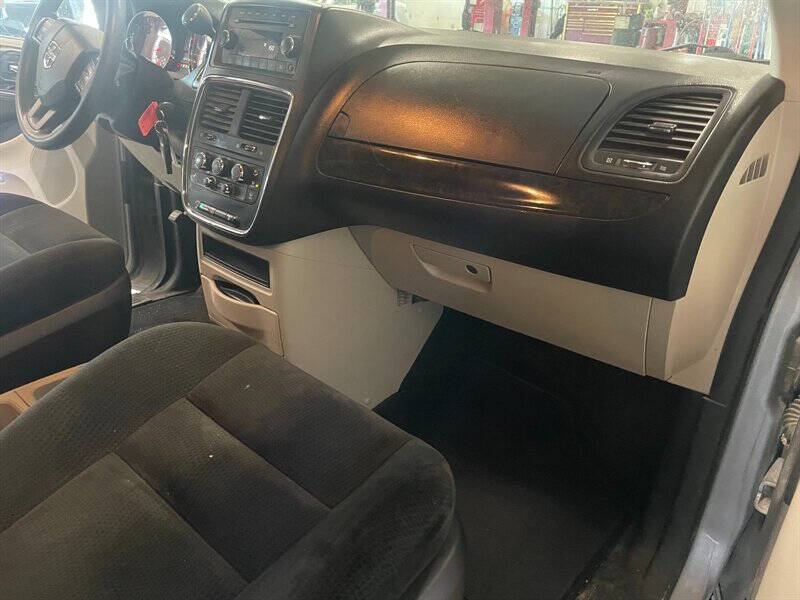 2015 Dodge Grand Caravan American Value Package