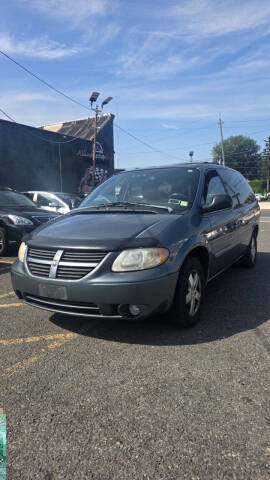 2005 Dodge Grand Caravan SXT