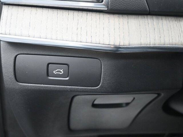 2023 Volvo XC90 B6 Ultimate Bright Theme 7P