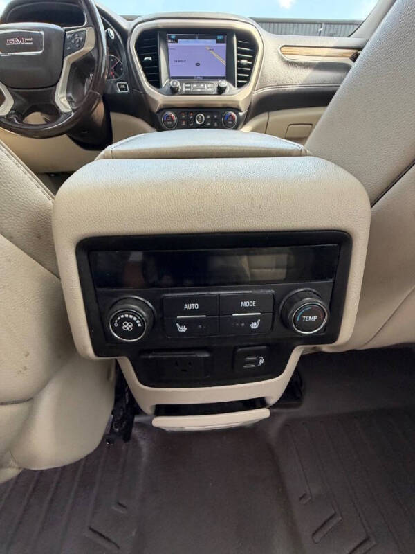 2019 GMC Acadia Denali