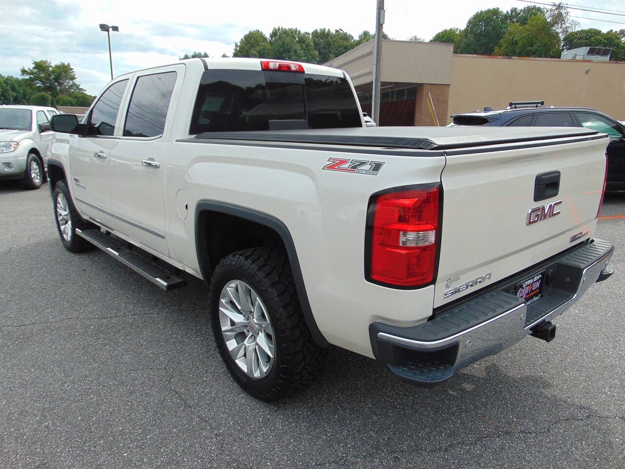 2015 GMC Sierra 1500 for sale at Driven Pre-Owned in Lenoir, NC