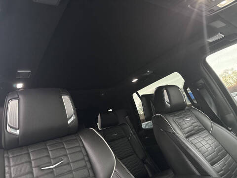 2023 Cadillac Escalade Sport Platinum