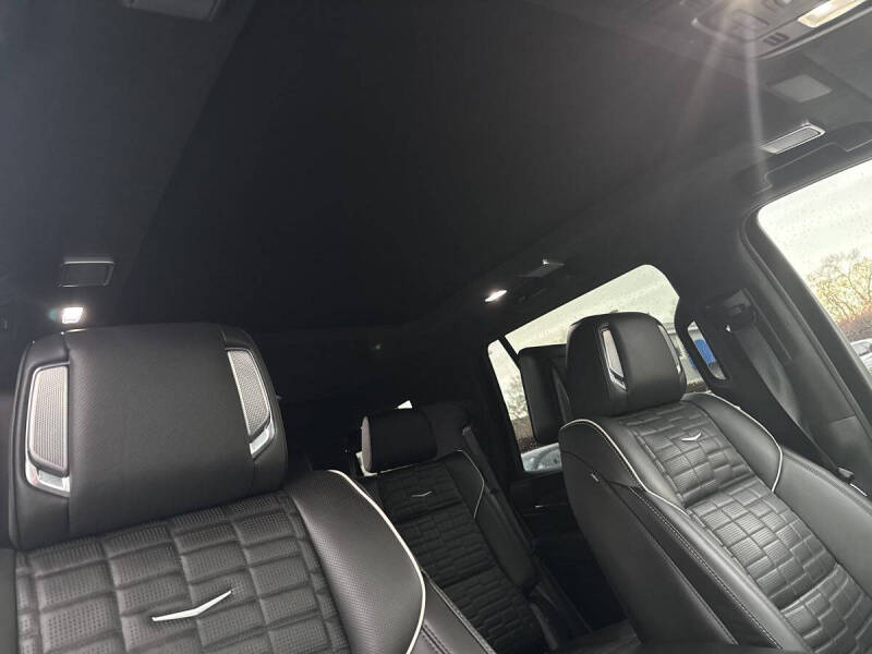 2023 Cadillac Escalade Sport Platinum