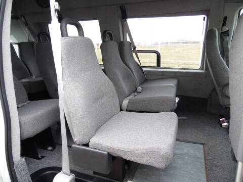 2004 Ford E-Series E-250