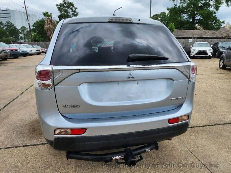 2014 Mitsubishi Outlander ES