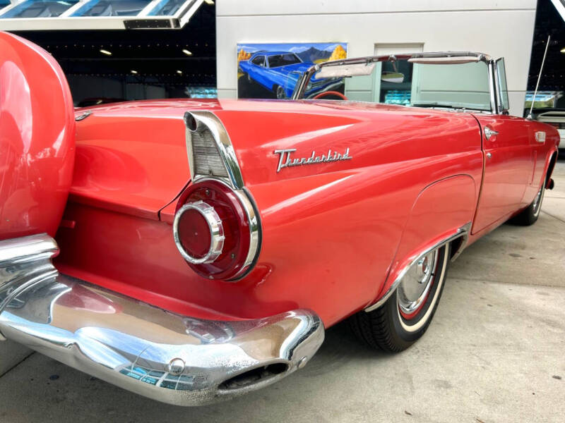 1956 Ford Thunderbird