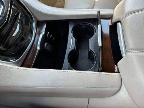 2017 Cadillac Escalade Luxury