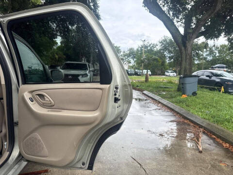 2006 Mazda Tribute s