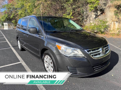 2012 Volkswagen Routan SE
