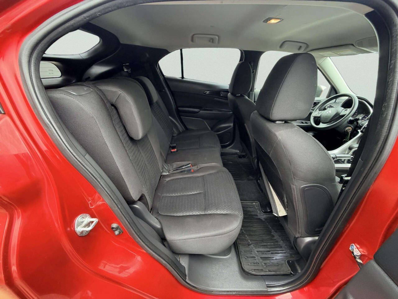 MitsubishiEclipse Cross26