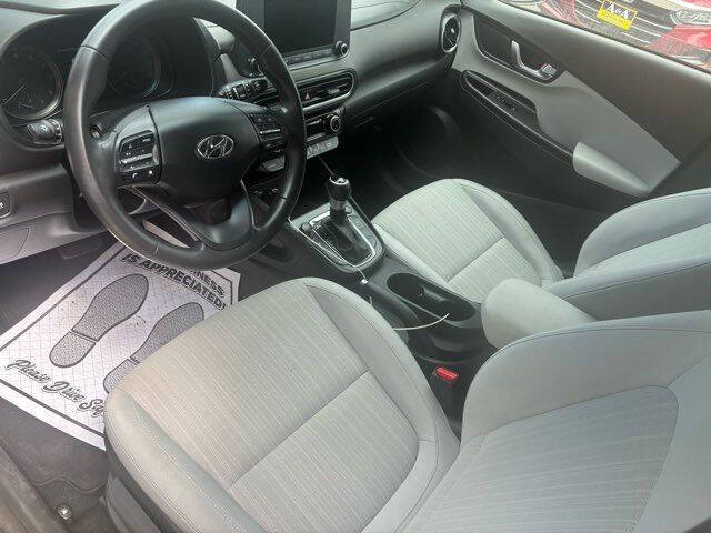 2022 Hyundai Kona SEL